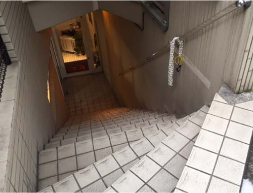 東京都内の階段と手すりについて 3のイメージ